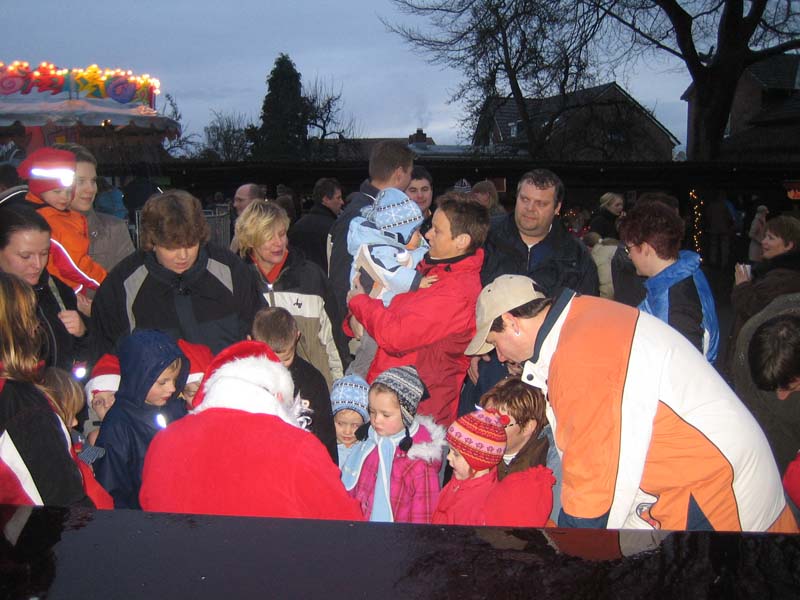 2006-12-16 Weihnachtsmarkt Breiholz 026